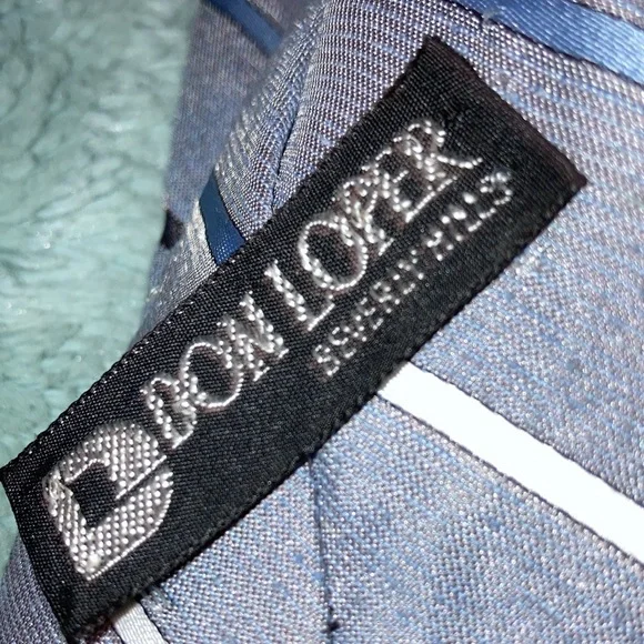 Bundle of 4 men’s neckties, various sizes and materials.           $15 - Picture 4 of 9